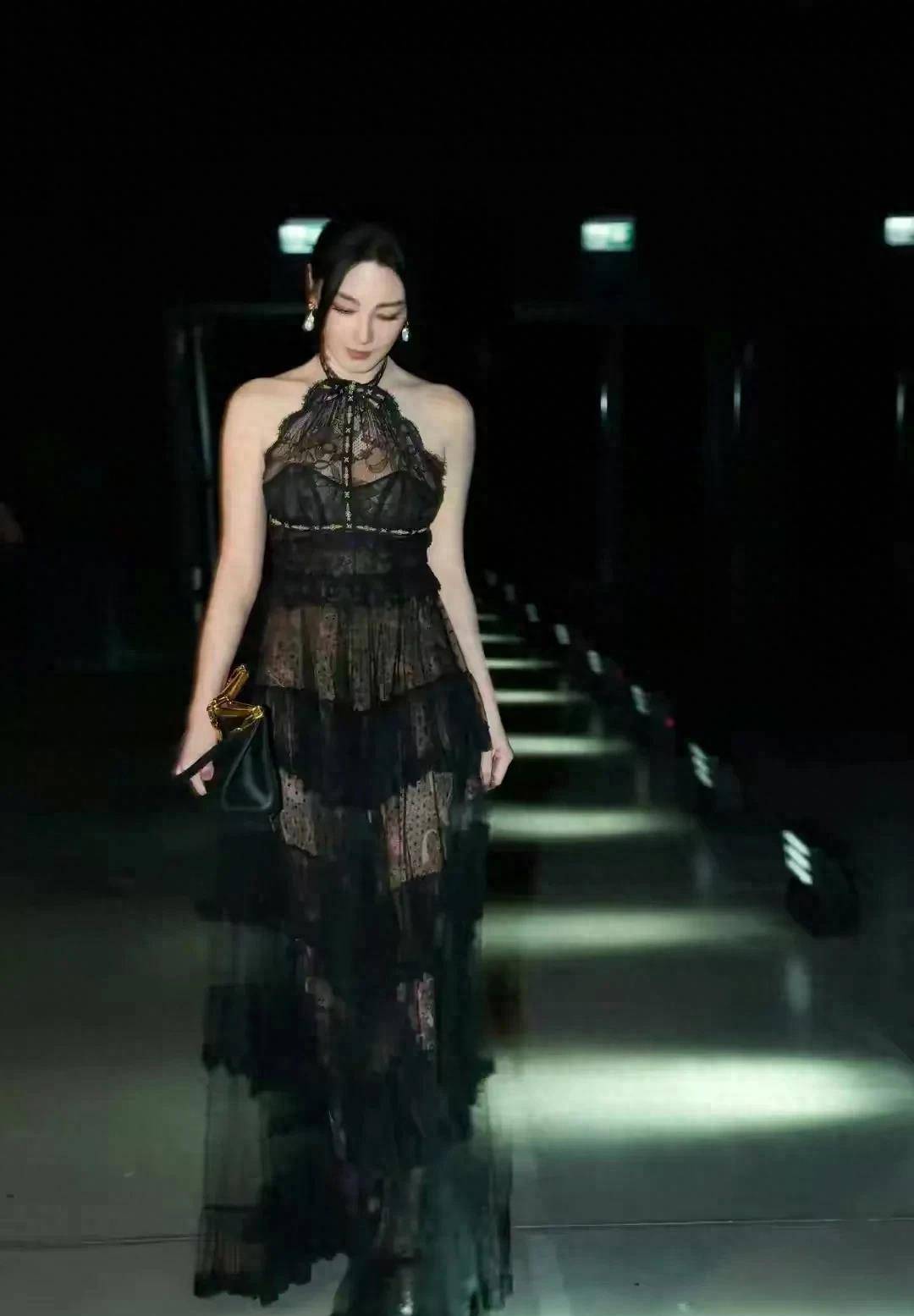 张雨绮,原名张爽,1987年8月8日出生于山东省德州市.