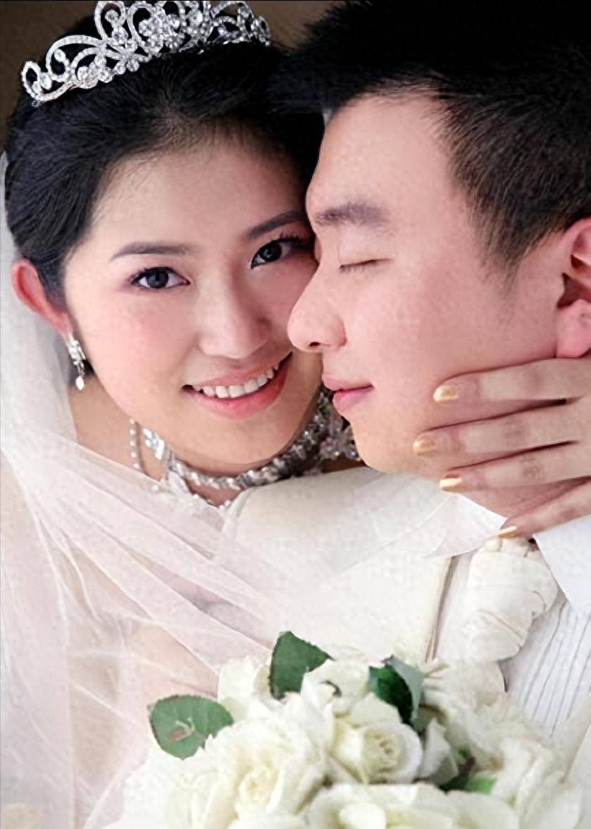 她因太漂亮被赵本山看中,却因拒绝"潜规则"被雪藏,如今怎样了_曹佳睿