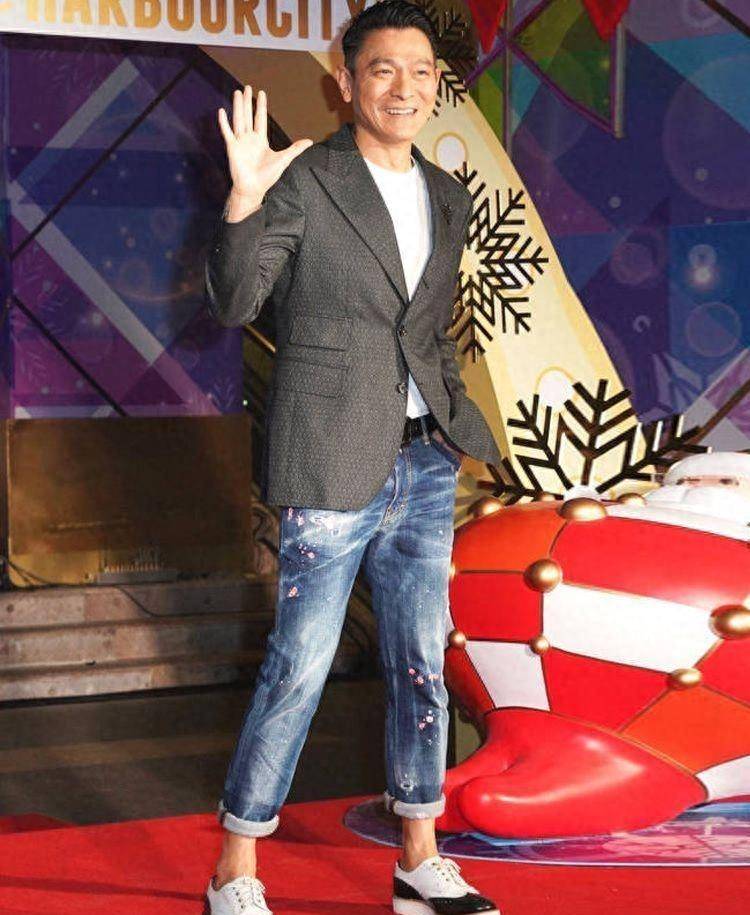 中年男人:尽量少穿低裆裤,多穿牛仔裤更显腿长,看刘德华就知道_身高