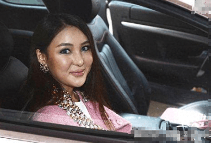 32岁却入狱8年,"二进宫"的郭美美,给"拜金女们"敲响了警钟_玛莎拉蒂