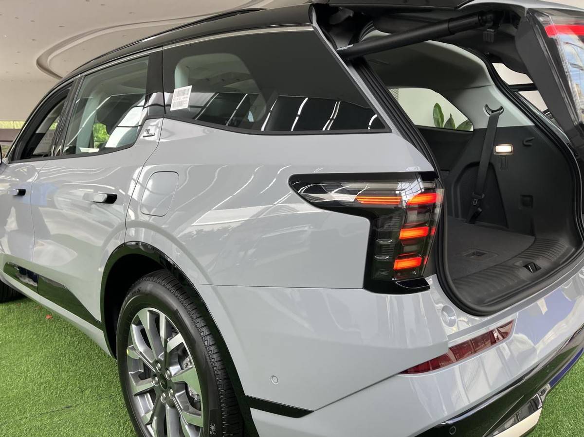 一家人就要整整齐齐的舒适,这车宽敞又安逸_搜狐汽车_搜狐网