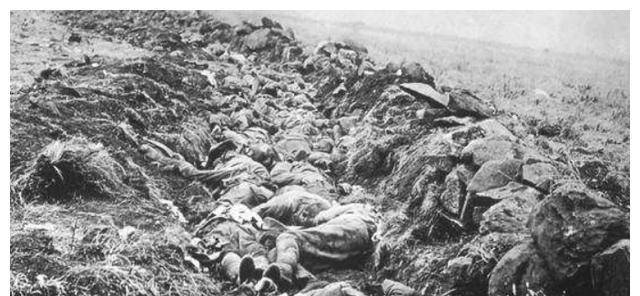 “德国”150名士兵神秘失踪，3年后才发现仍在战壕里，依旧背着武器战斗