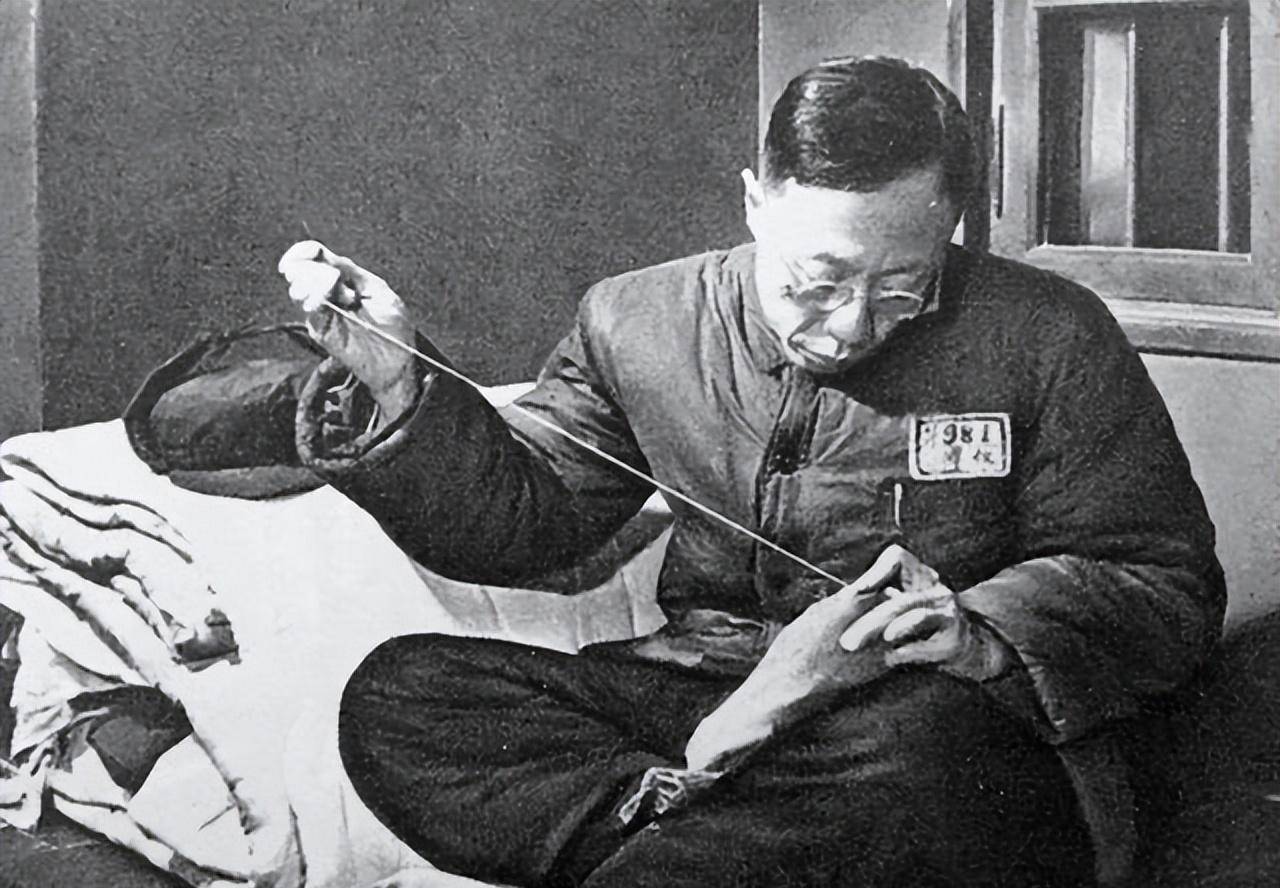 李玉琴:苦等溥仪12年后提离婚,溥仪为挽回婚姻首次与她同房_生活_抚顺