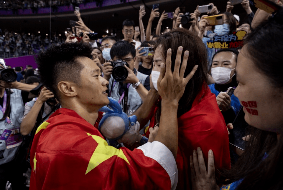 谢震业一度被质疑走下坡路,因伤丢冠曾公开道歉_苏炳添_亚运会_飞人