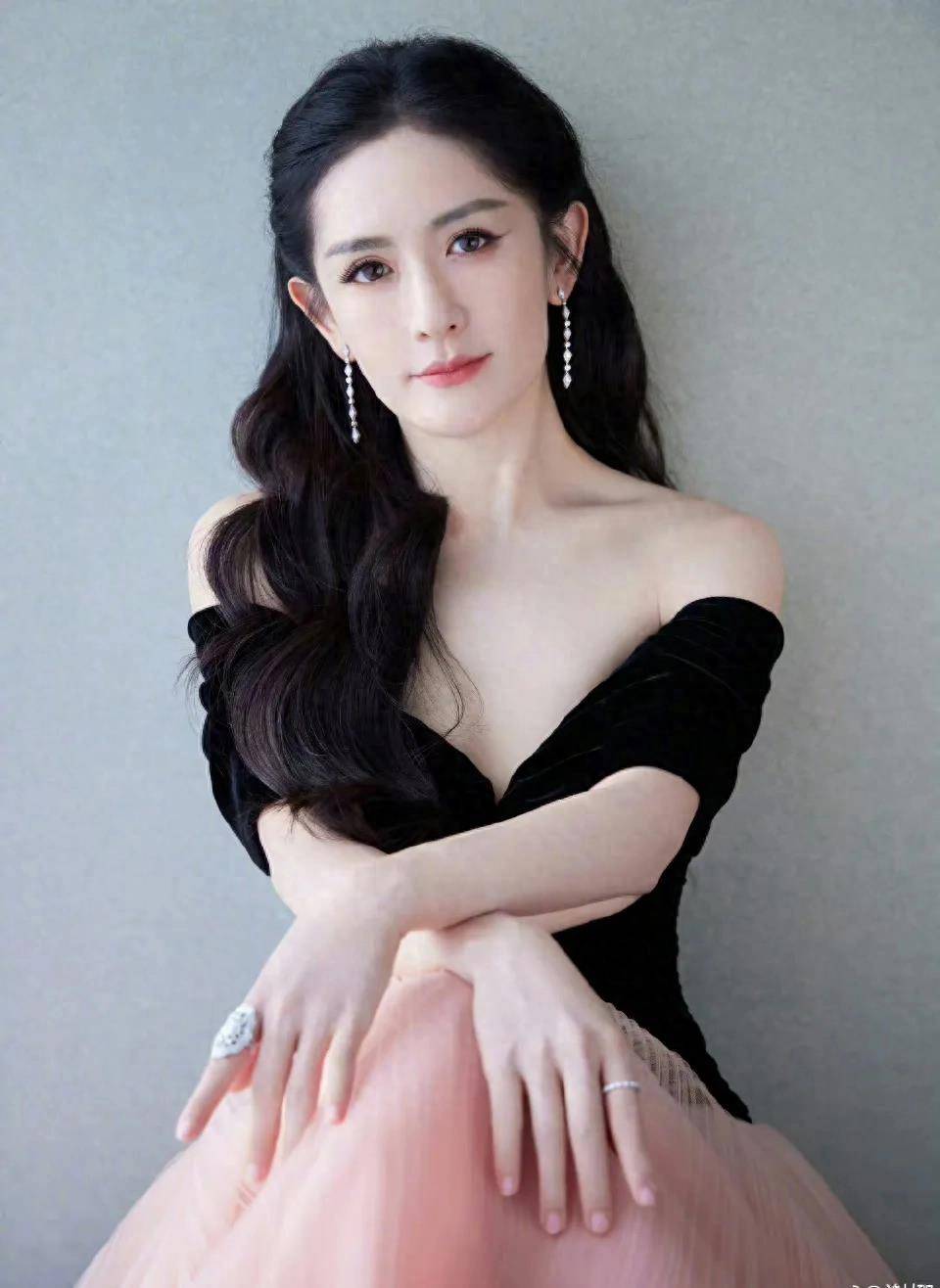 谢娜和杨紫的暖心互动!_友谊_人们_社交