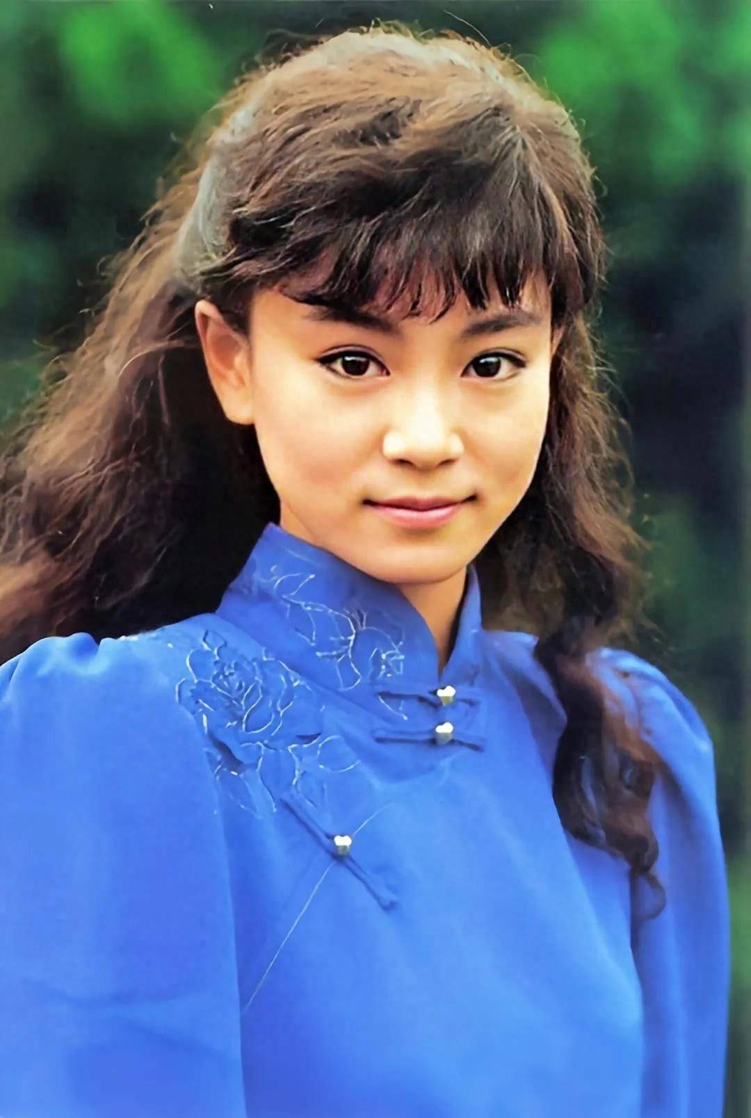 64岁刘雪华现状:独居上海12年,家里电视24小时开着,太孤独了!