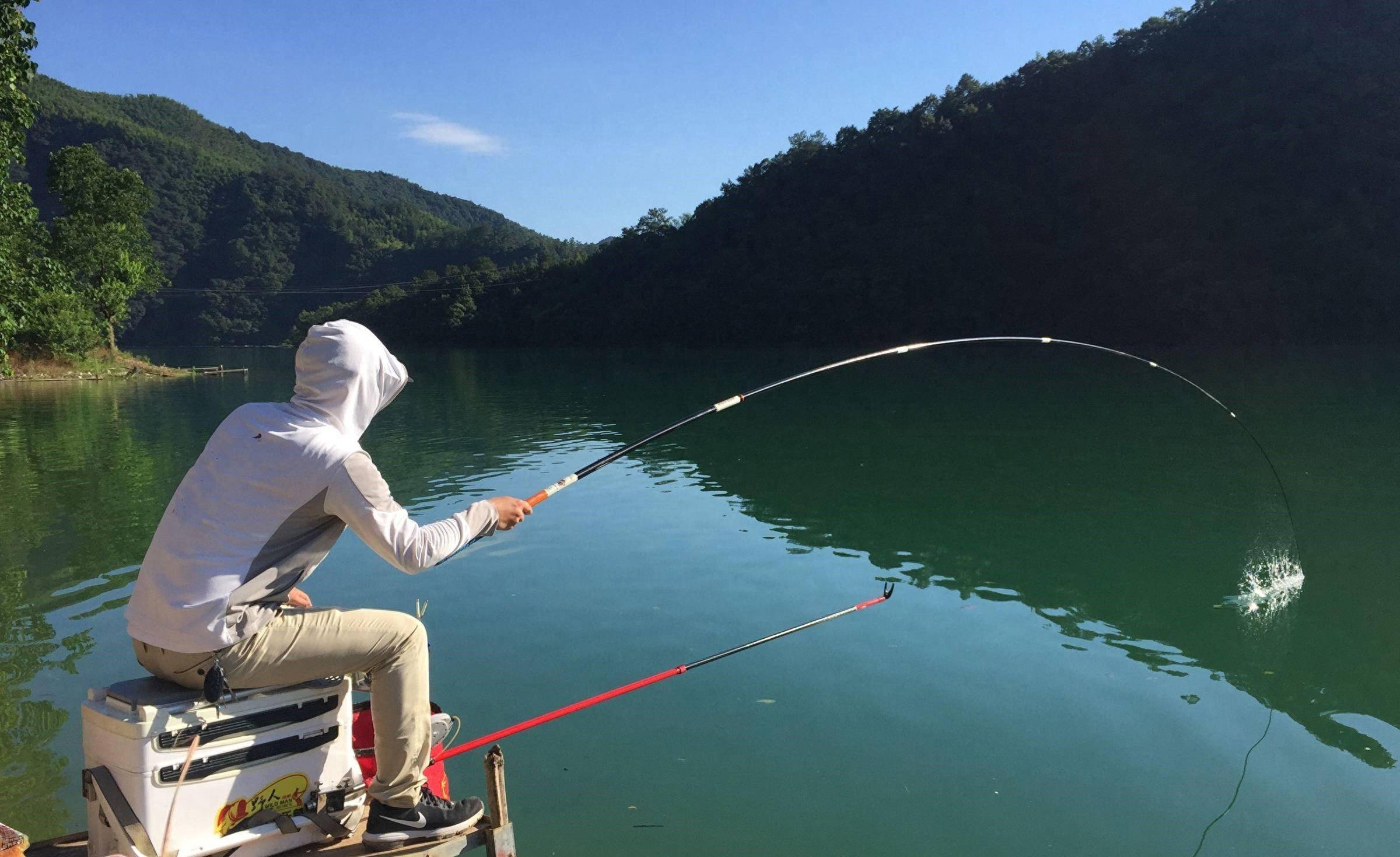 野钓大鱼有技巧，老钓友分享5点须知_搜狐网