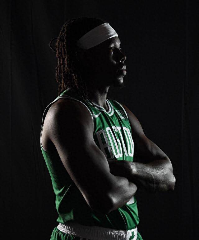 凯尔特人晒霍勒迪定妆照!