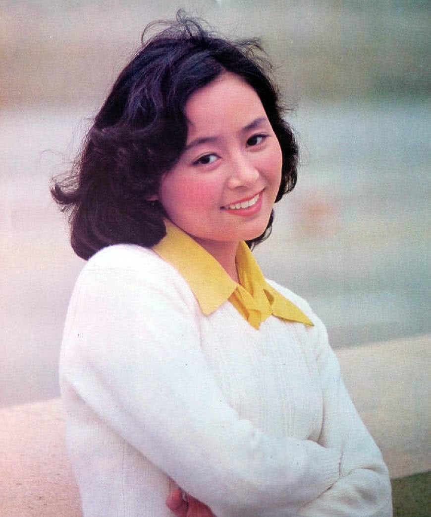 65岁张瑜:一生无儿无女,离婚多年看到前夫还是会心动_张建亚_郭凯敏