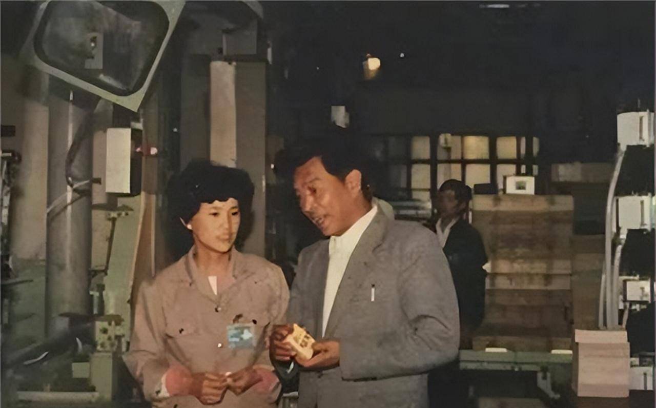 褚时健弟子邱建康出任烟厂厂长,再创辉煌,褚说:做事比我还认真_工作