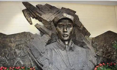 烈士董振堂:血战高台,死后被割头示众,次子91岁找到其头颅下落_马步芳