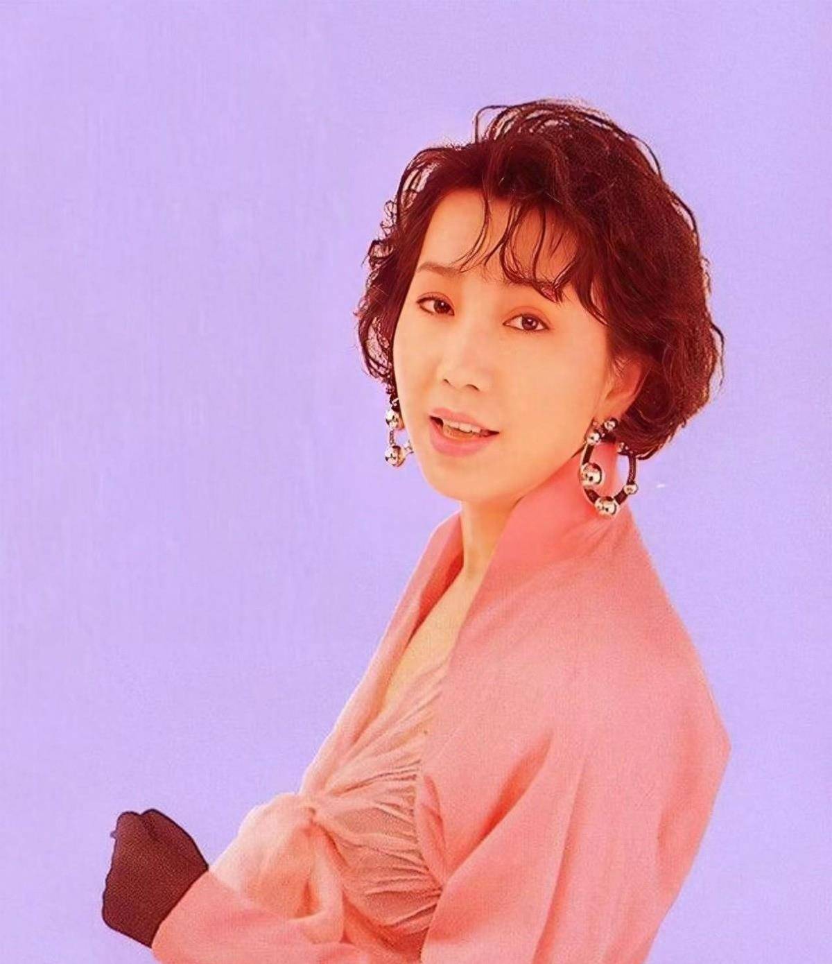 苏芮有过两次破败的婚姻分手后不再相信爱情甘做单亲妈妈