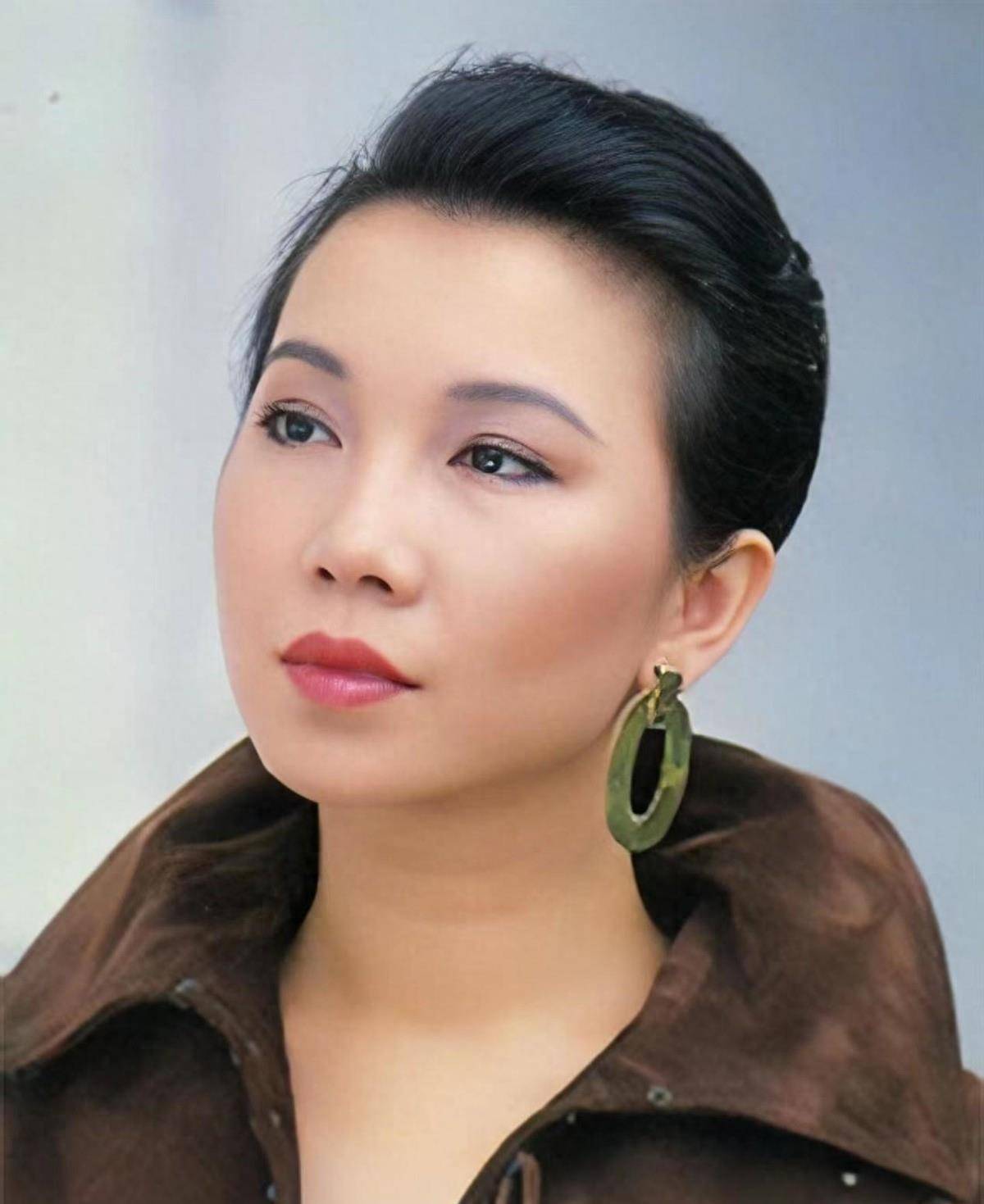 苏芮有过两次破败的婚姻分手后不再相信爱情甘做单亲妈妈