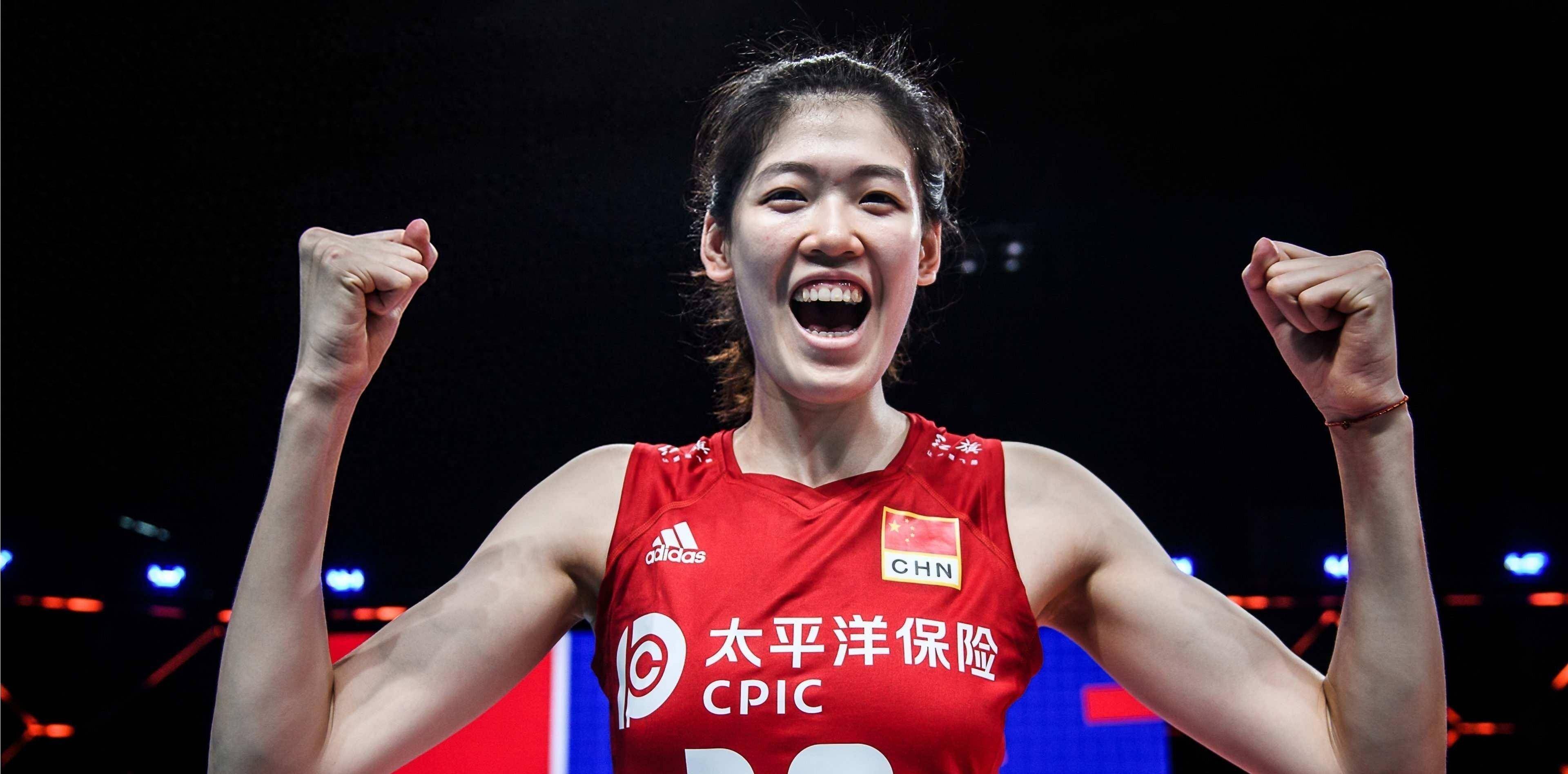 凌晨,中国女排遭巨大打击:朱婷张常宁很意外,球迷愤怒至极_李盈_胜利