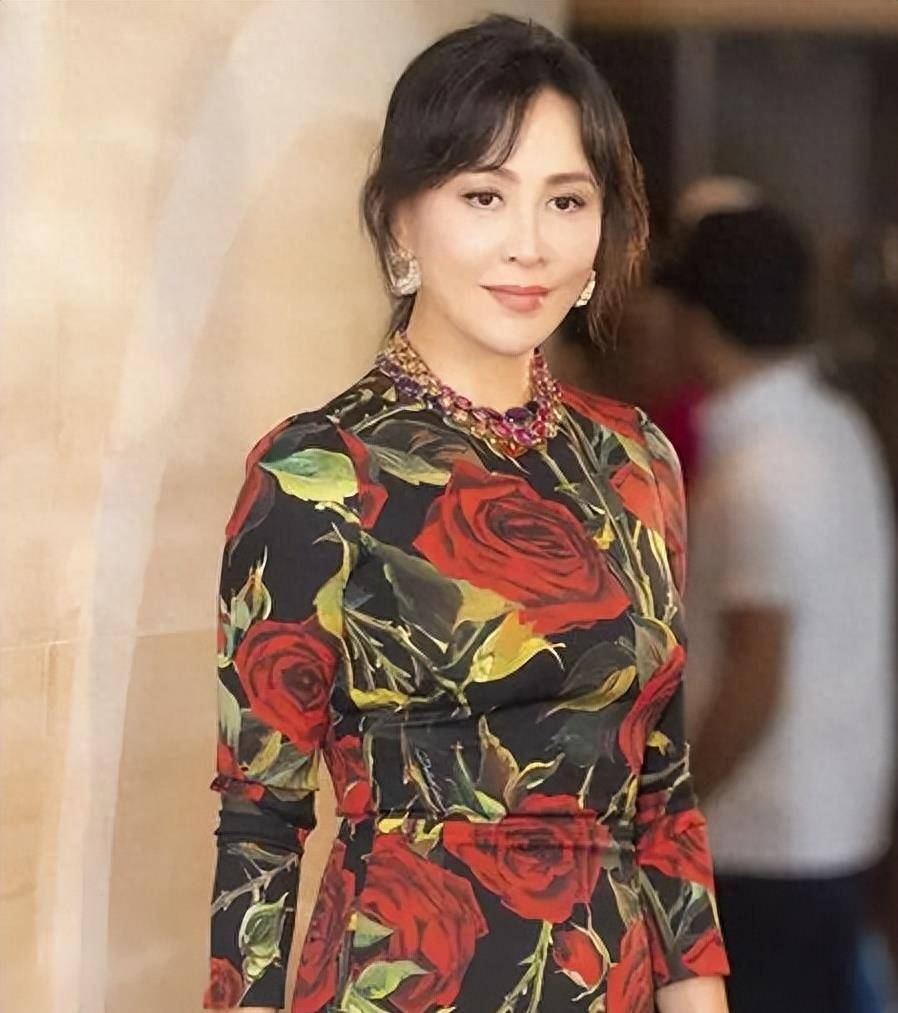 1990年,刘嘉玲被绑架3小时,12年后不雅照曝光,陈惠敏道出真相_曾志伟
