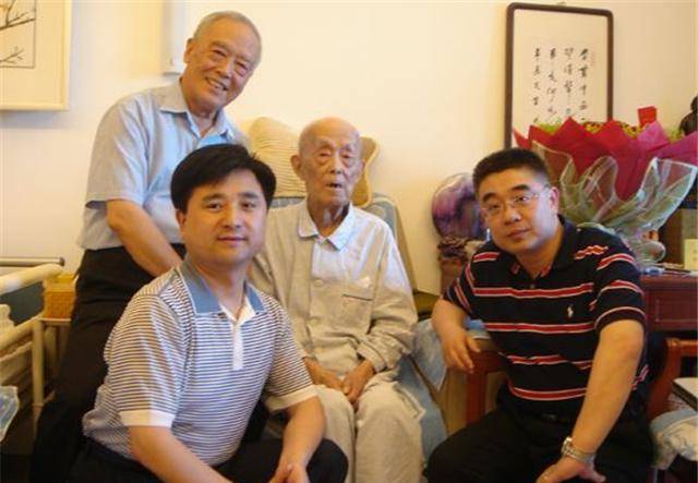 九旬父亲强烈反对,生下一子后他却乐开花_季承_季羡林_马晓琴