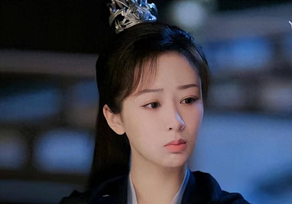 女明星古装高马尾造型对比,杨幂很霸气,赵丽颖让人心疼