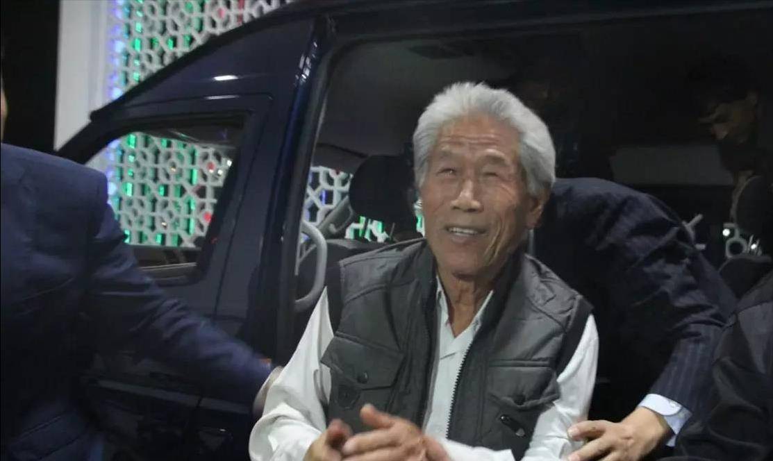 中国老兵王琪被困印度54年,无奈在印度娶妻生子,最后终圆归国梦_中印