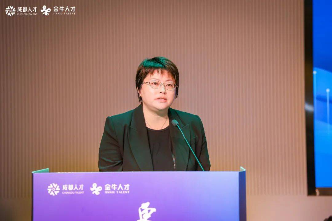成都市金牛区政府副区长,区委人才工作领导小组副组长吴昊致辞