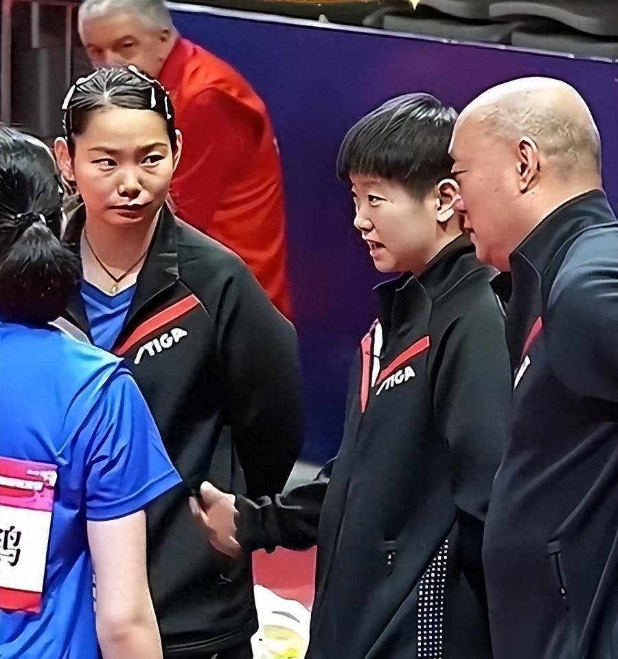 打全能冠军最受欢迎的选手,队友反而会领奖._比赛_王楚琴_孙英