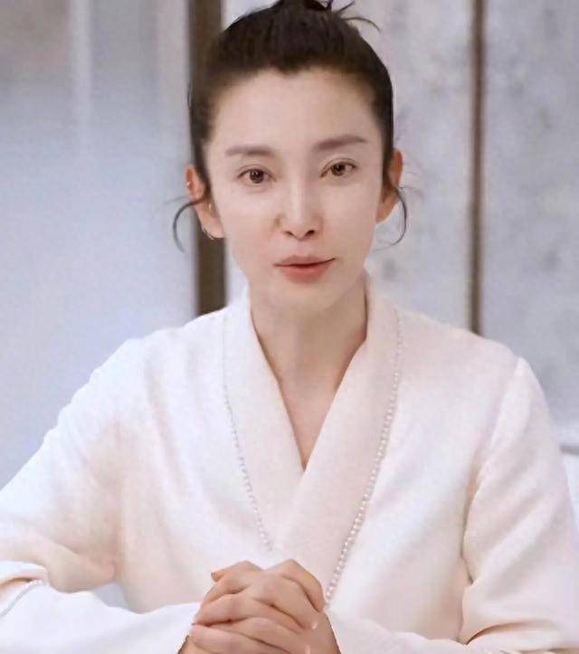 李冰冰50岁无修生图告诉你不整容的重要性