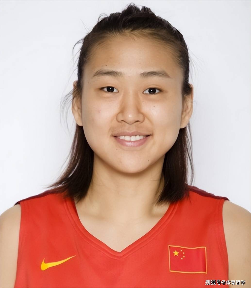 女篮31岁传奇老将,效率超李梦和韩旭_比赛_高颂_四川队