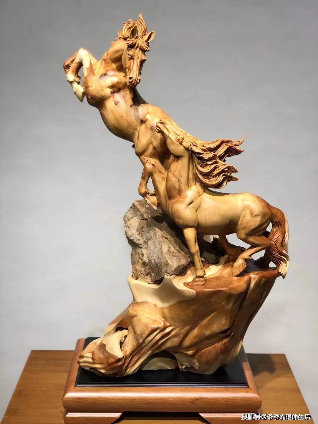 崖柏根雕:不朽的民间艺术精品_艺术展_艺界_自然法