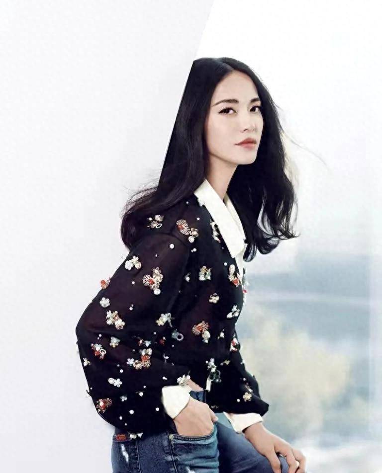 被嘲大嘴却在娱乐圈有一席之地,微博女王姚晨的逆袭可不简单_凌潇肃