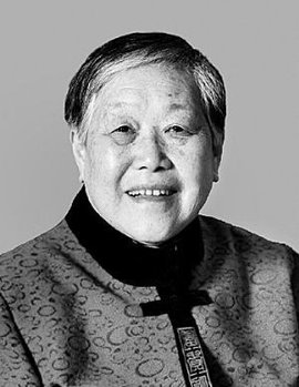许燕吉知道,魏振德年纪大了,两个人不能一直没有孩子,在接受了魏振德