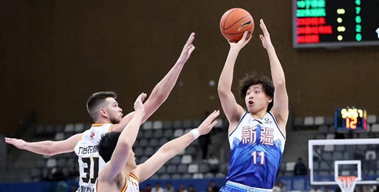 浙江男篮弃将大爆发,孙军捡到宝,全力冲击前八_拉科塞维奇_吉林_外援