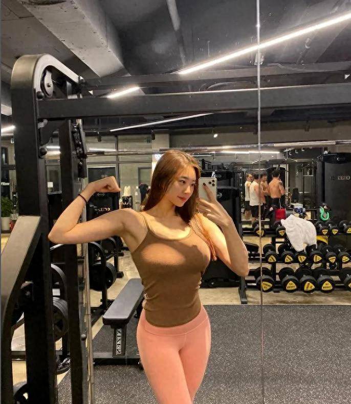 3d身材,火辣身材曲线让人流口水的性感健身美女_女人_皮肤_姐姐