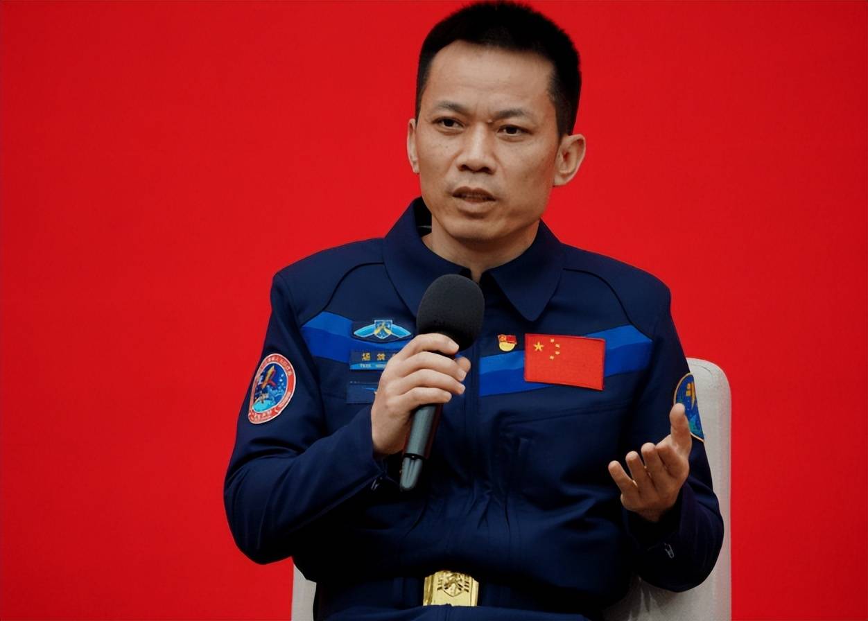 神十七名单公布,杨洪波成重返天宫第一人,网友:不是刚下来吗_梦想