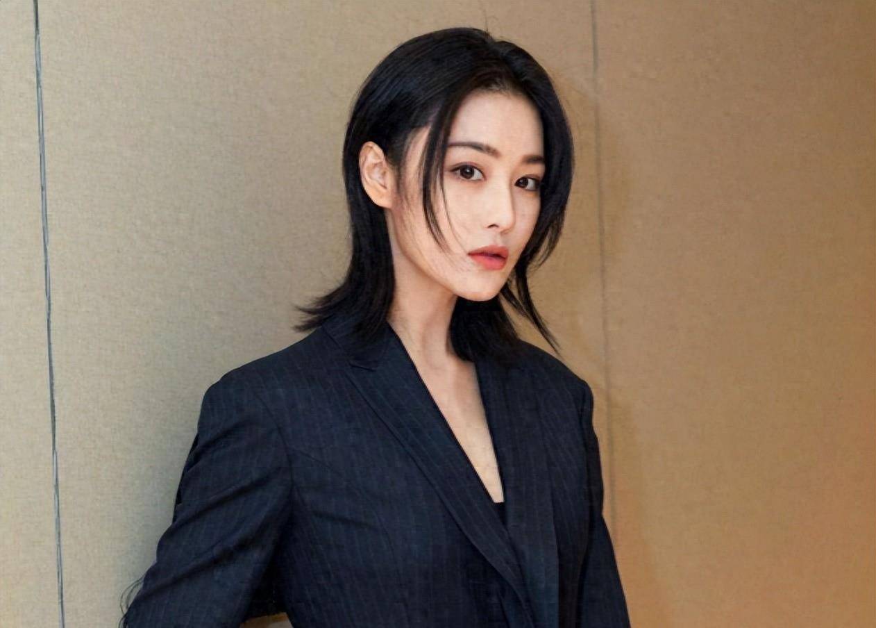 "西北猛虎"何捷:用6年时间证明张馨予是全世界最传统的女人!