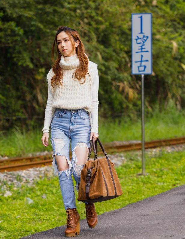 邓紫棋恋爱后彻底放开?