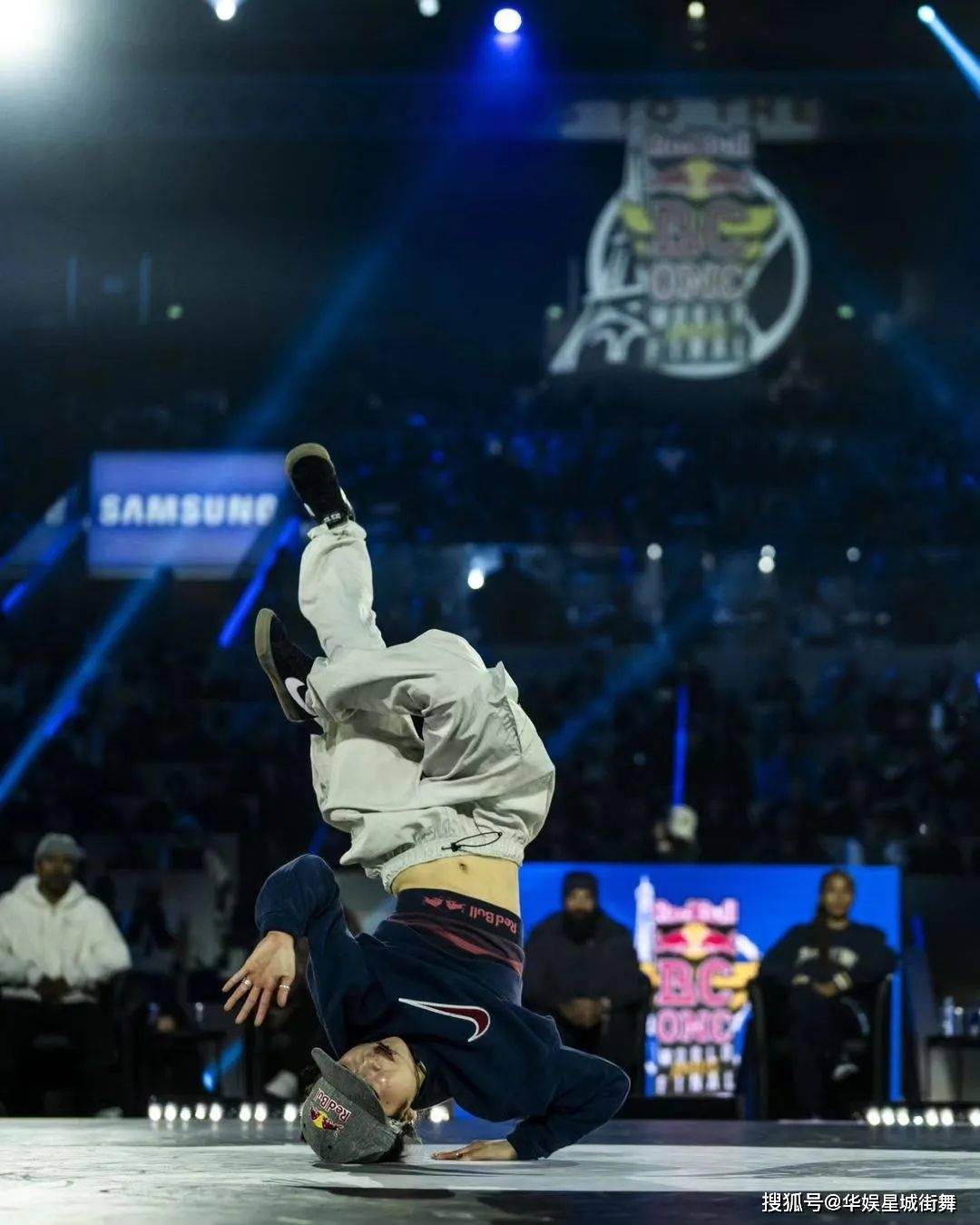 bboy hong10 圆梦成功 !三次问鼎红牛!bgirl ami 再次登顶.