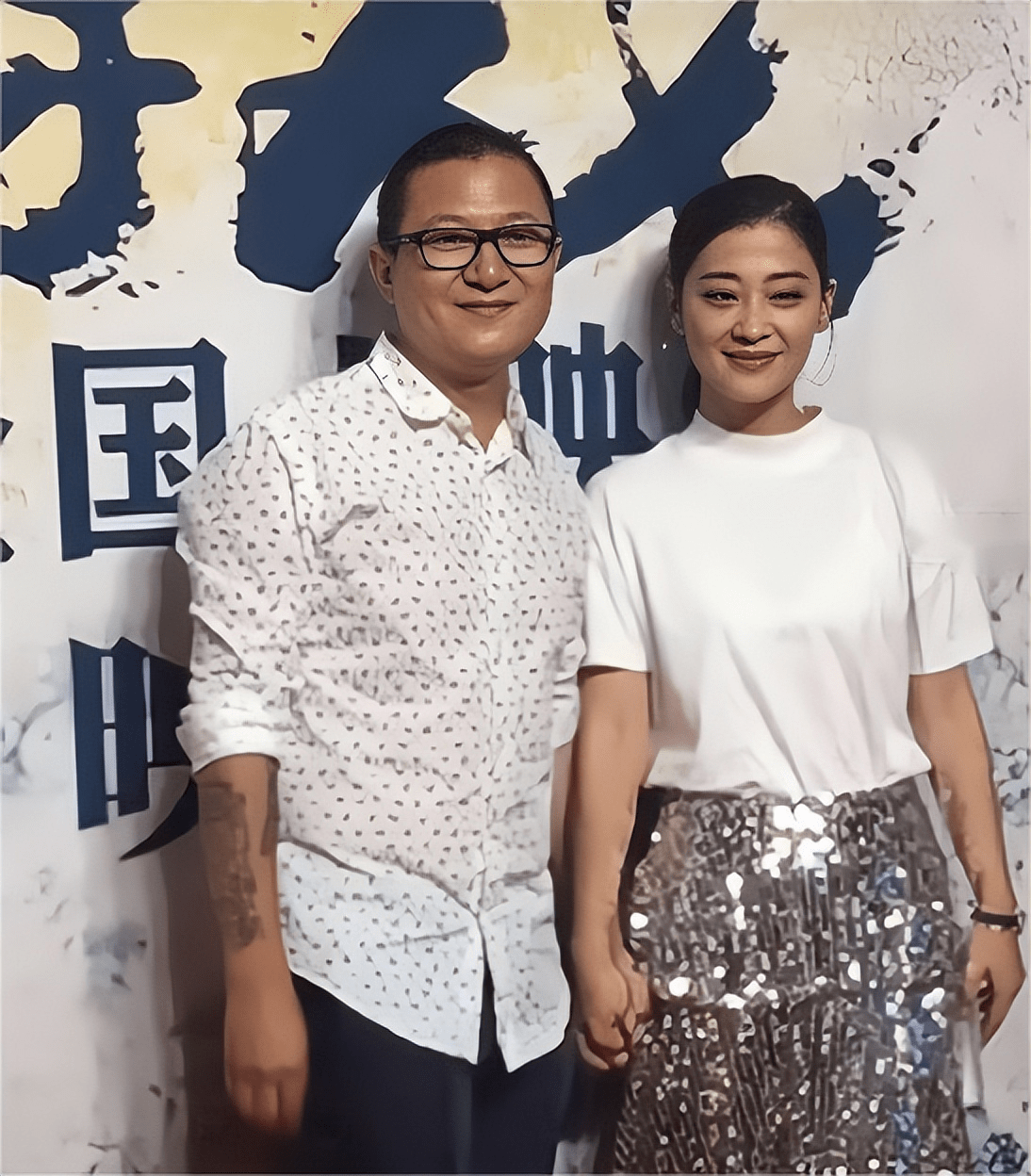 梅婷对曾剑的感激之情溢于言表,她感叹着幸运能与这样一个疼爱自己和