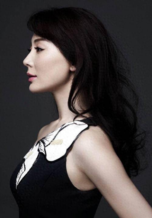 陈数45岁,毛茸茸的,性感有女人味!_观众_才华_角色