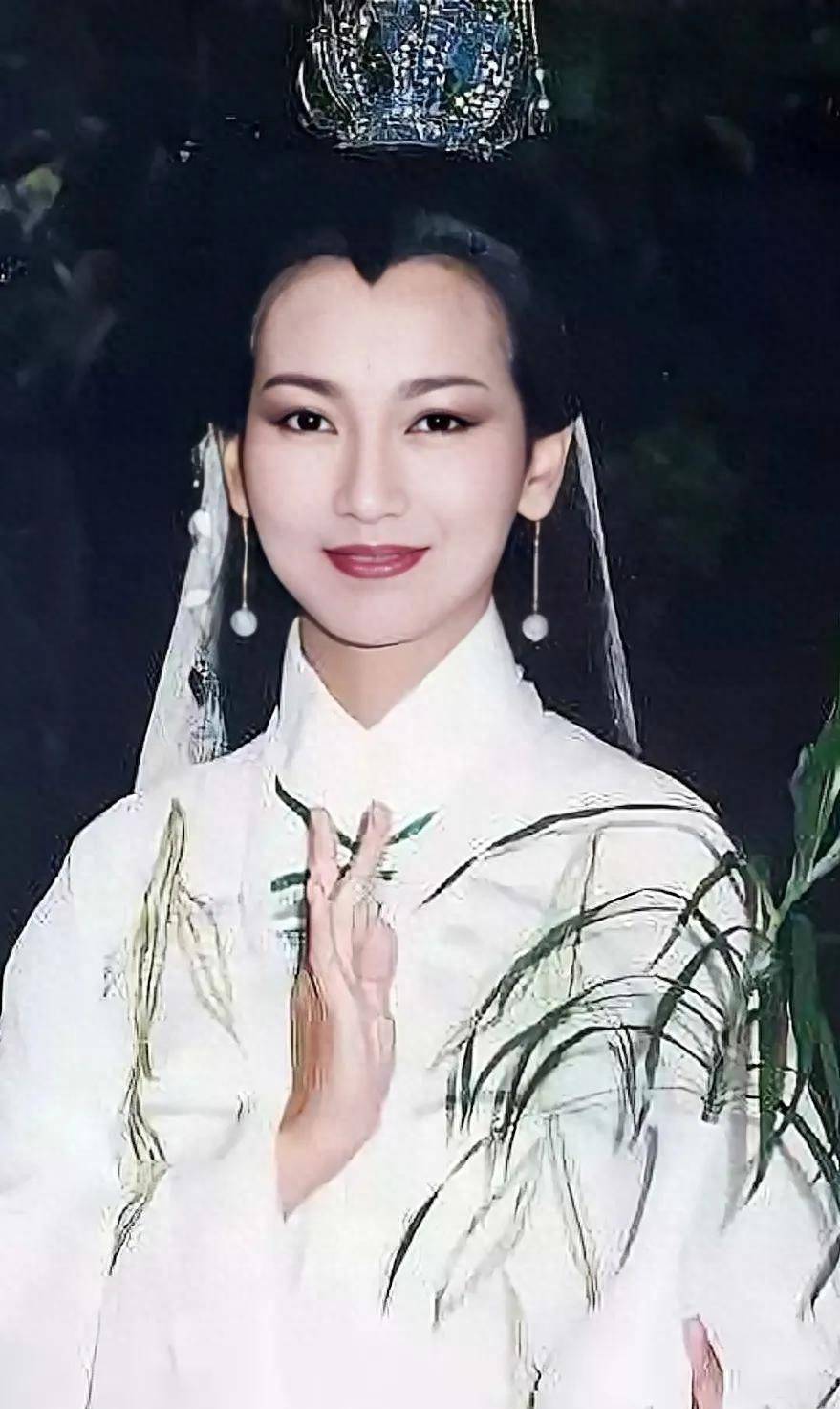 白娘子从小就在我们心里留下了深刻的印象,电视剧《千年等一回》的