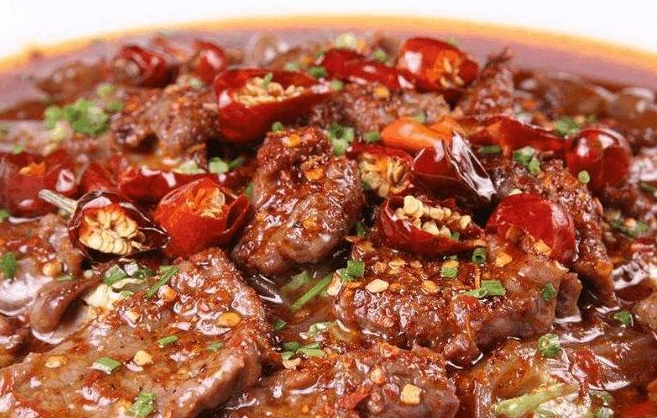 猪肉太贵不如吃牛肉，教你做水煮牛肉，牛肉麻辣鲜香，牛肉滑嫩(图1)