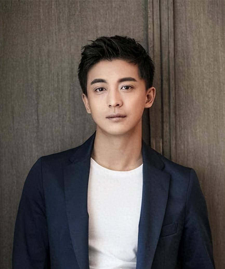 蓝盈莹直接要求真打不过挨打的可不是她而是和她拍对手戏的李佳航事后