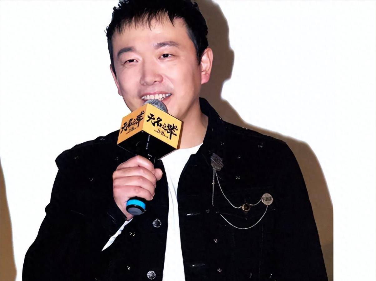 潘斌龙:其貌不扬却让史慧不离不弃,陪他从穷小子奋斗到大明星_龙的