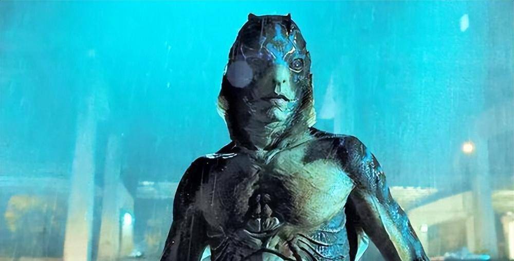 《水形物语》中的隐喻与象征