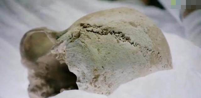 秦陵发现一头颅嵌入弩箭,疑似秦始皇大儿子扶苏,执行秦朝死刑_赵高