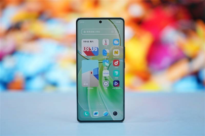 5000mAh电池轻松用一天半！vivo Y100评测：名副其实的千元高颜值续航神机(图3)