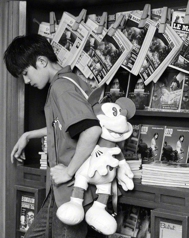 神似易烊千玺,网友甚至感觉两人已魂穿_王源_表演_中考