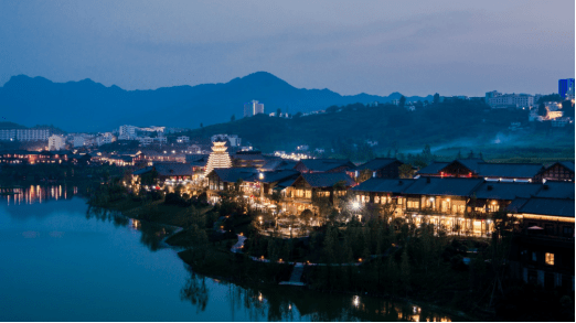 值得一去的"网红景点"丹寨,拥有"众多特色美食"_小镇_旅游_万达