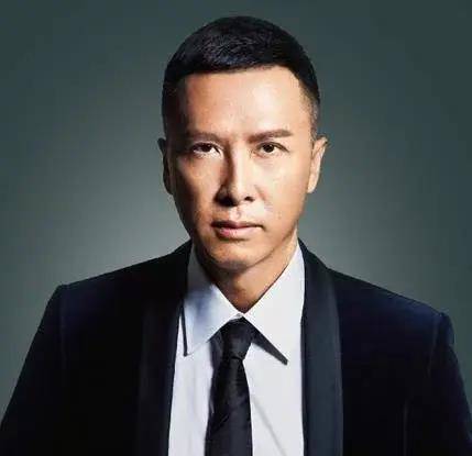 李连杰生平唯一与人比武较量,仅一招对方让口吐鲜血,对手是他_甄子丹