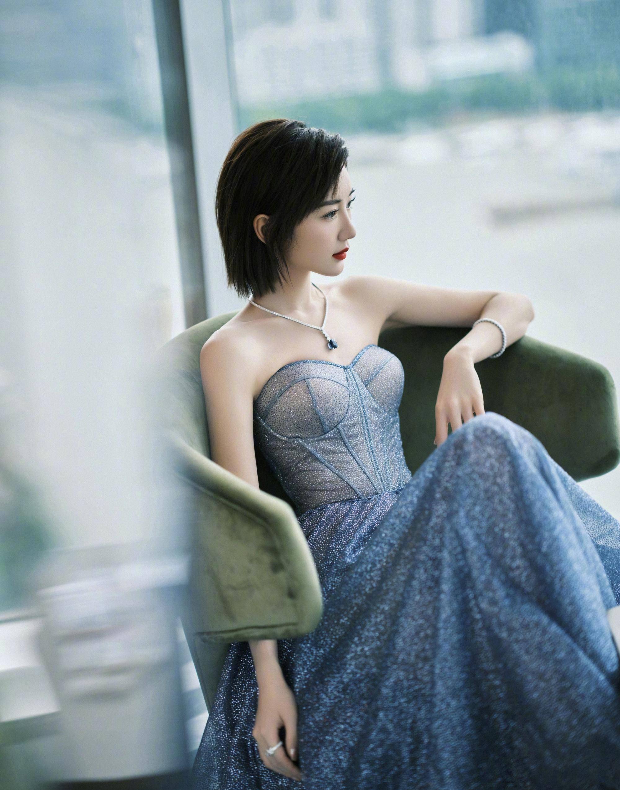 毛晓彤:可爱又迷人,小姑娘穿起来甜美仙女风!_显得_身材_漂亮