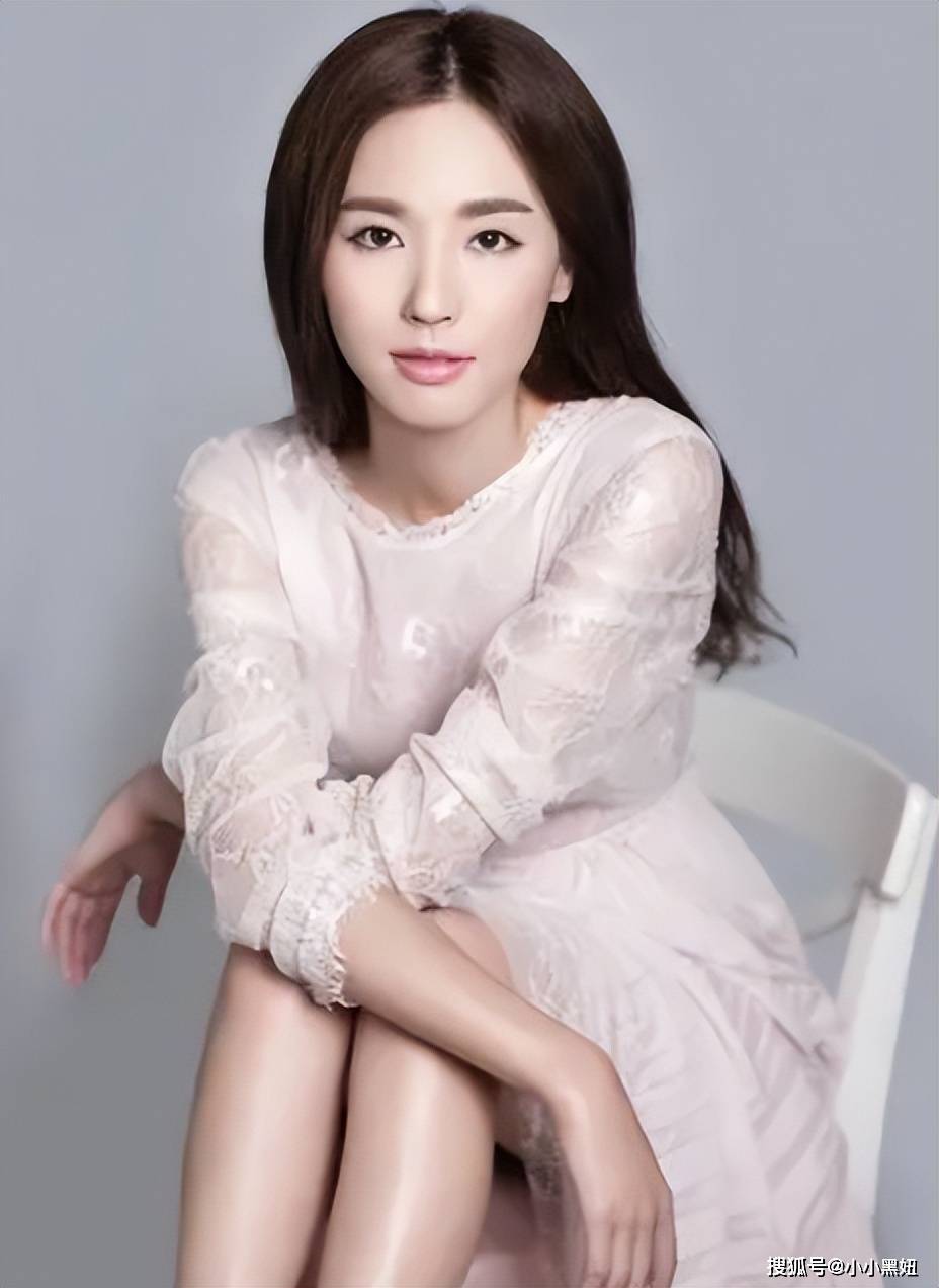 40岁的吴佳妮,这颜值这身材谁顶得住!_才华_观众_演艺圈