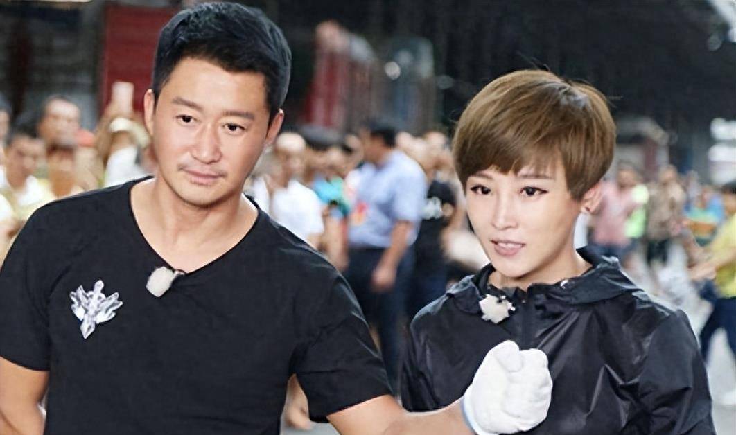 吴京惊天爆料:他爸是"拳打片拍"的支持者!_父亲_成功_武术